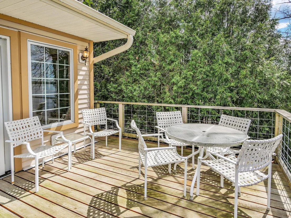 Photo of 140 Eagle Point Road