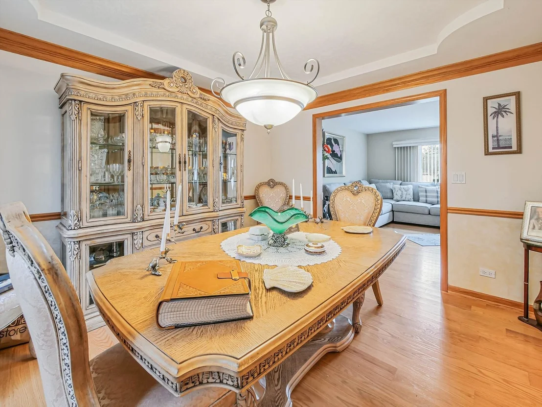 Photo of 1212 Grove Avenue