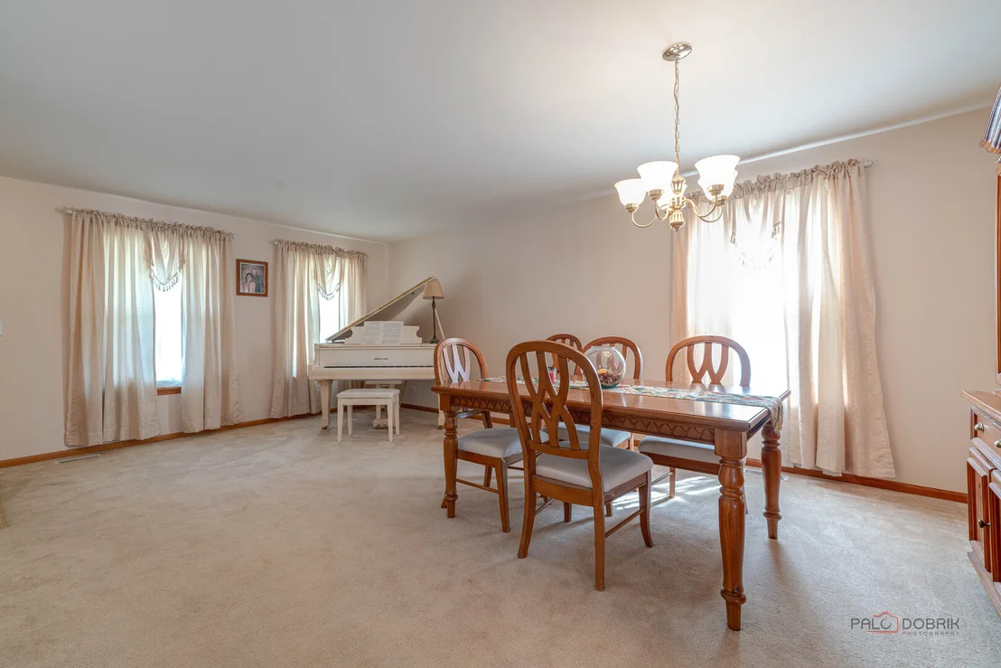 Photo of 1094 Holly Drive