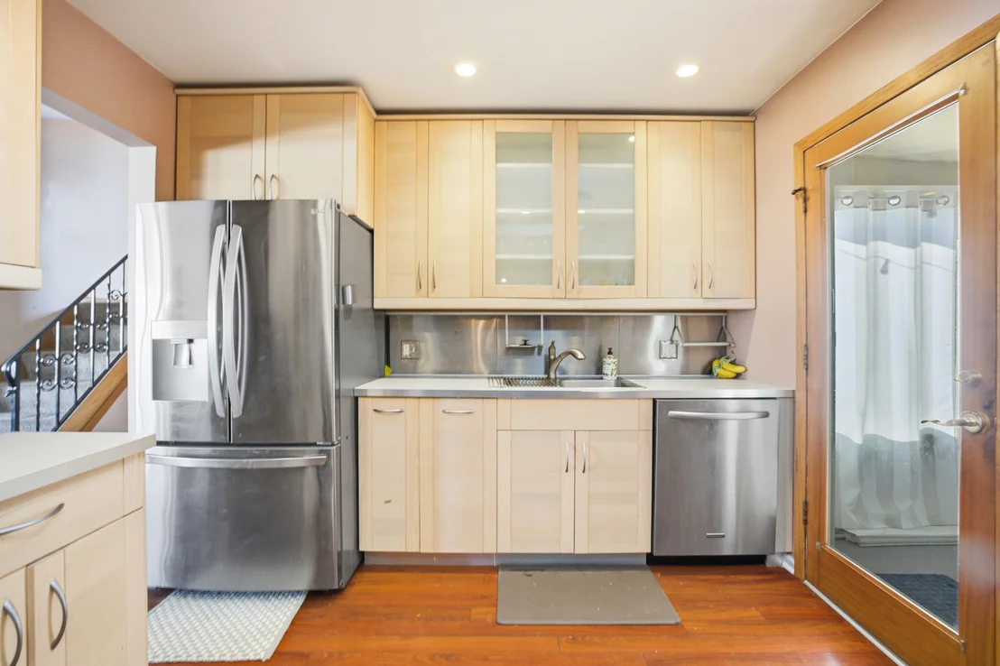 Photo of 7388 Coventry Lane