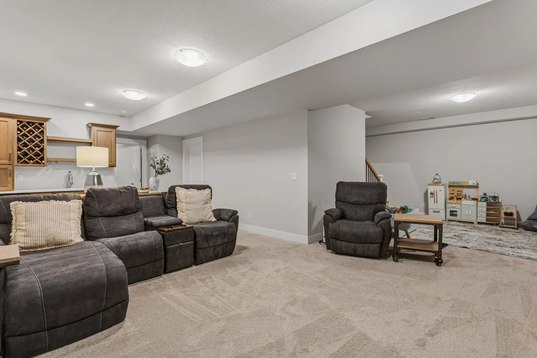 Photo of 4804 Oakdale Drive