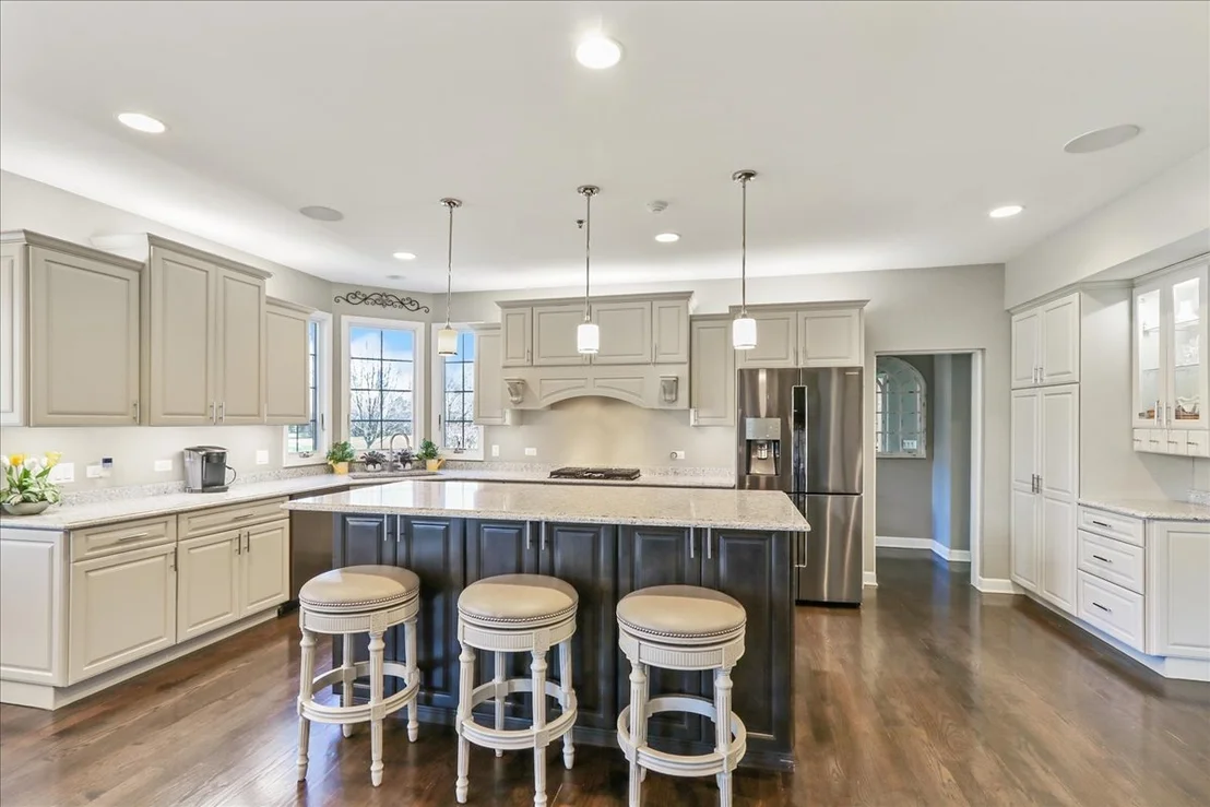 Photo of 519 Litchfield Lane