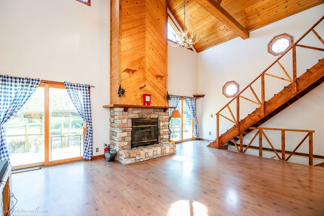 Photo of 804 N 2199TH Road