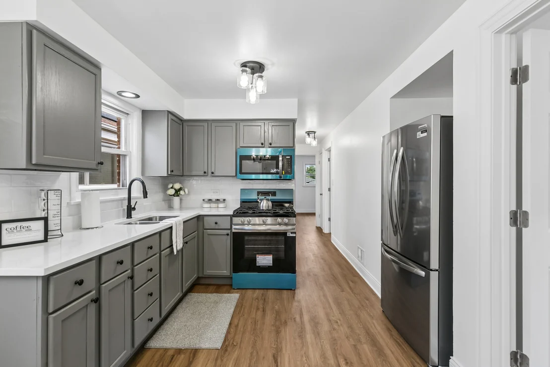 Photo of 1020 W 108th Place