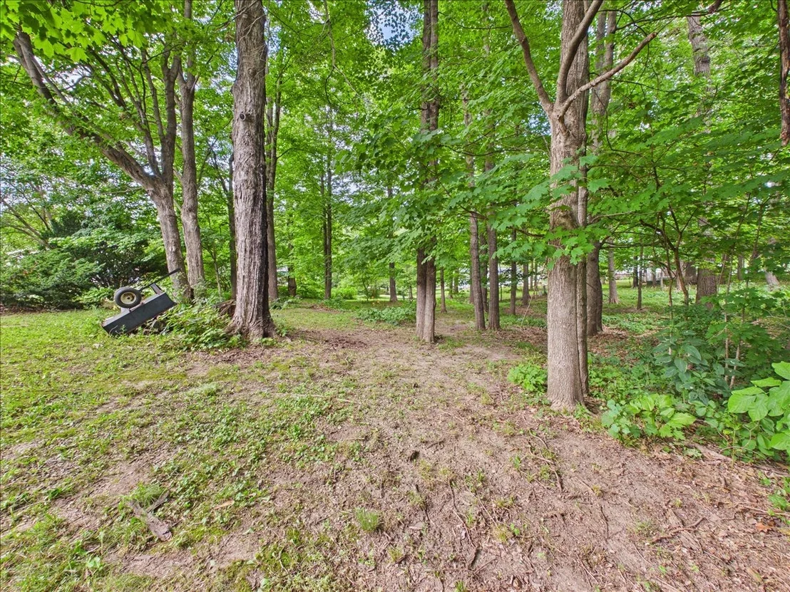 Photo of 1636 Larchmont Road