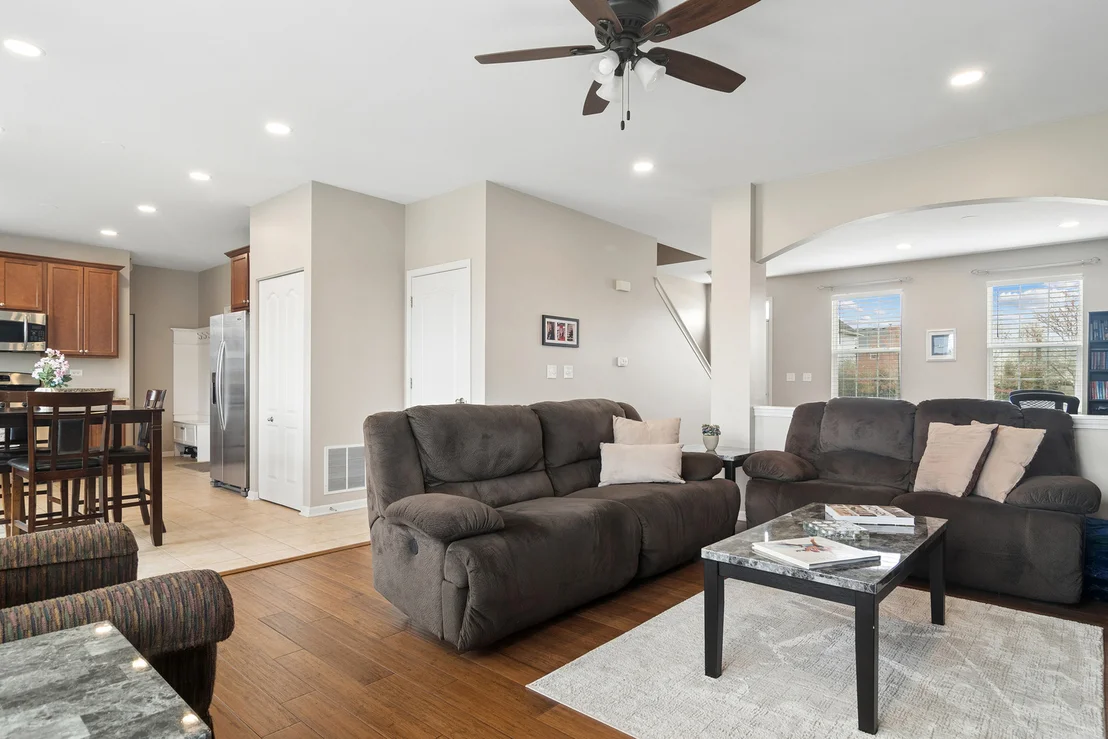 Photo of 2574 Heron Lane