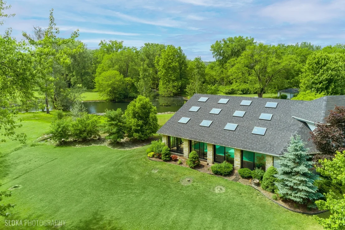 Photo of 153 Algonquin Road