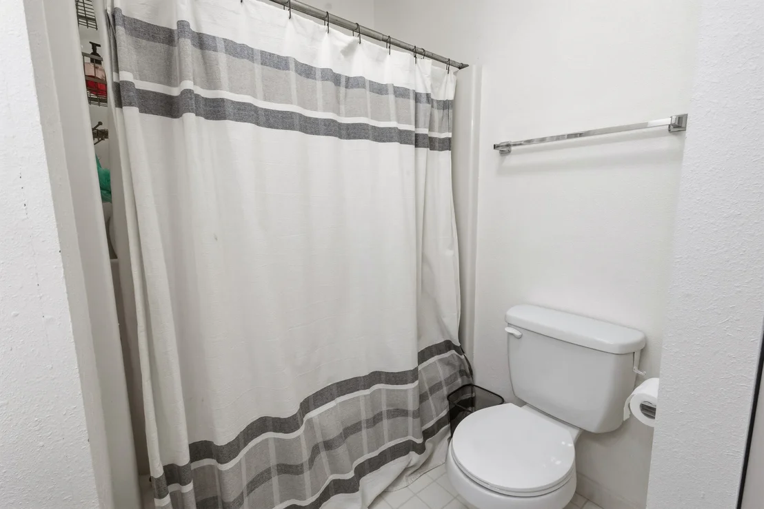 Photo of Unit 205 at 2408 Windward Boulevard