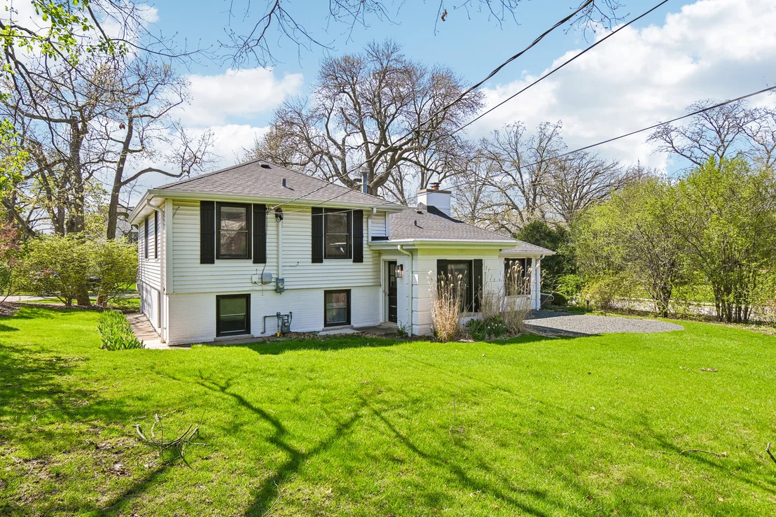 Photo of 939 Westcliff Lane SE