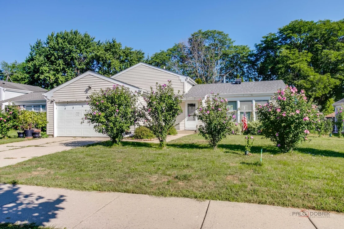 Photo of 600 Thompson Boulevard