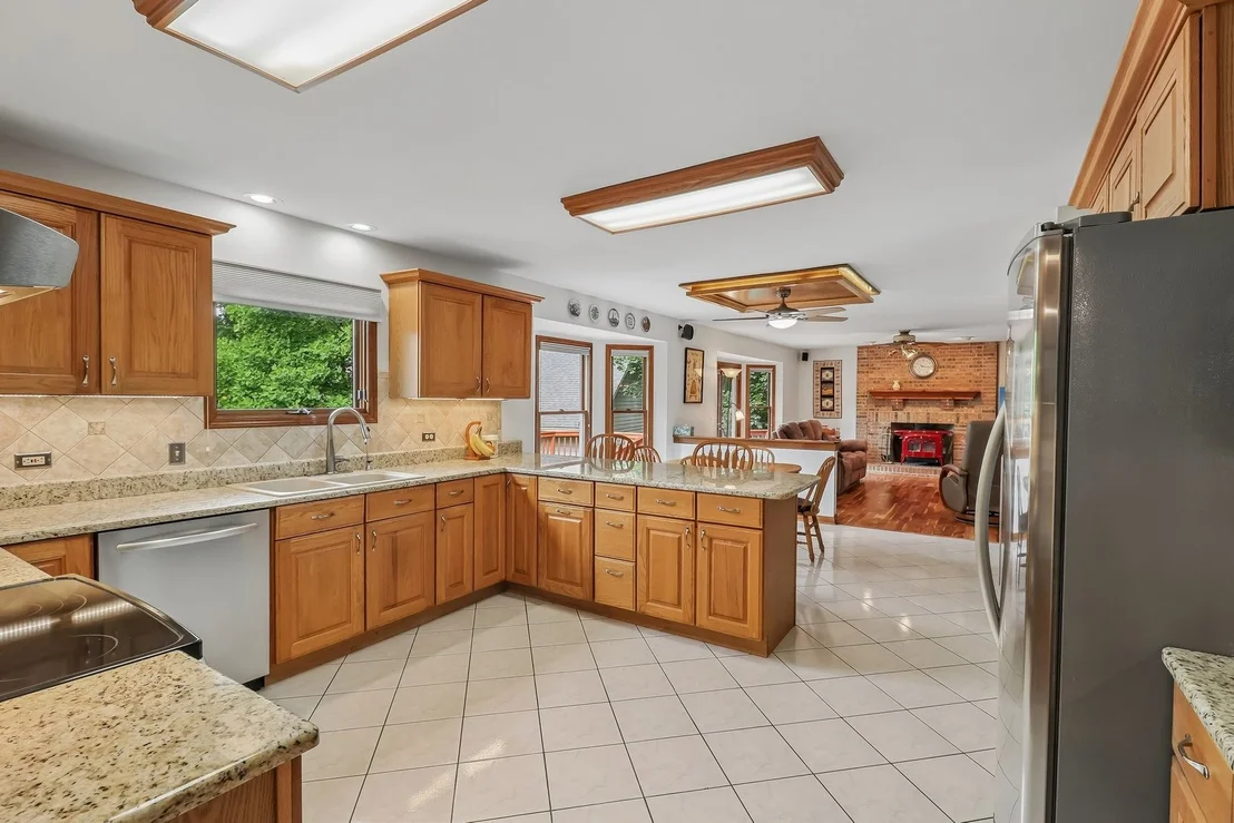 Photo of 31W003 Irving Park Road