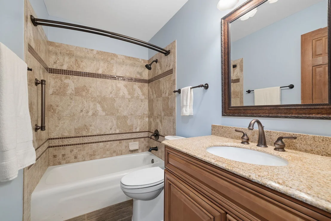 Photo of 702 N Pinecrest Road