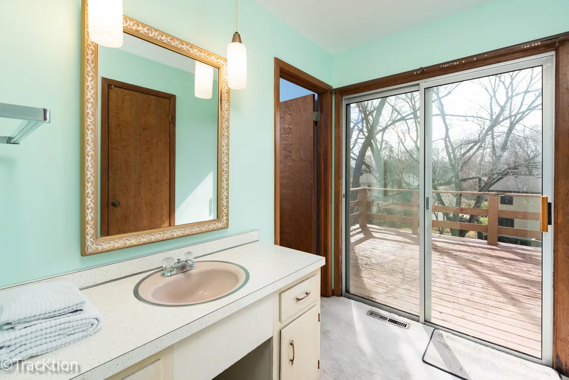 Photo of 249 Surrey Road