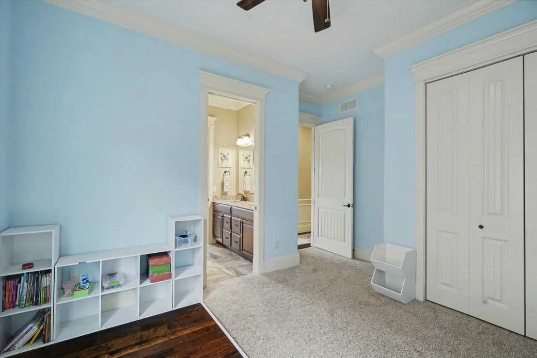 Photo of 405 Denton Drive