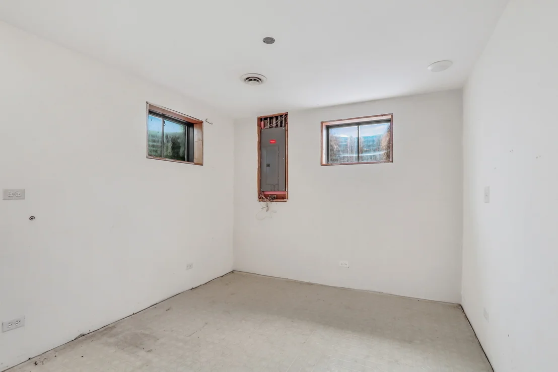 Photo of 1612 N Leonard Avenue