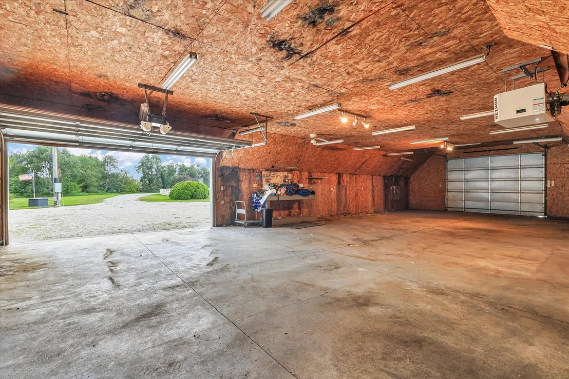 Photo of 425 County Road 1575 E