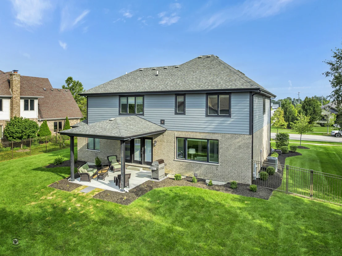 Photo of 1973 Edgeview Drive