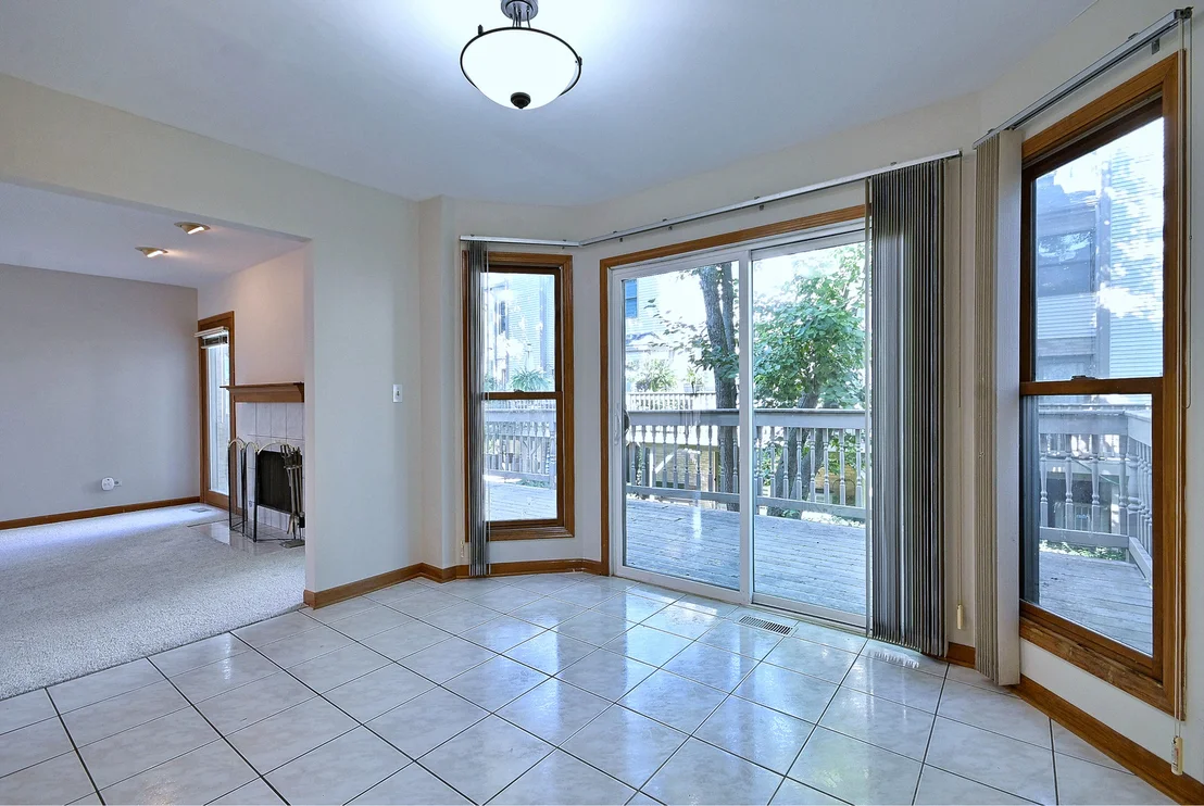 Photo of 148 Schiller Square