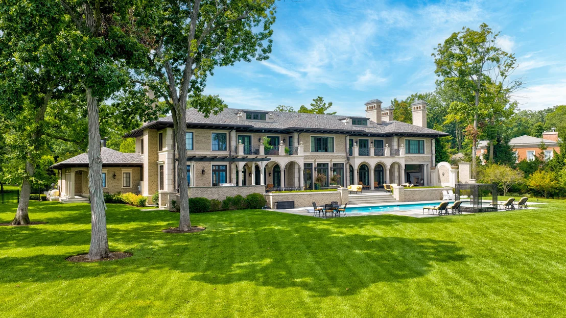 Photo of 595 Circle Lane