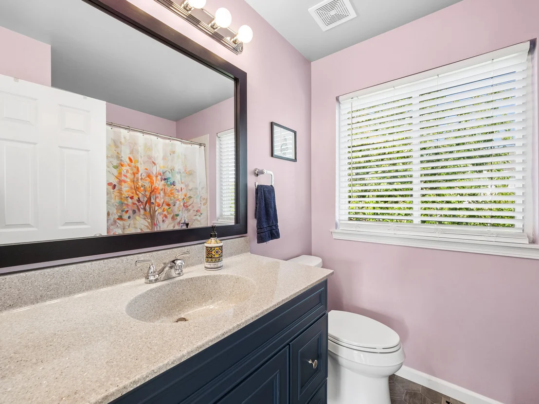 Photo of 341 S Clearview Circle