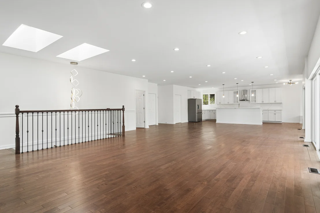 Photo of 6739 Lakeridge Drive