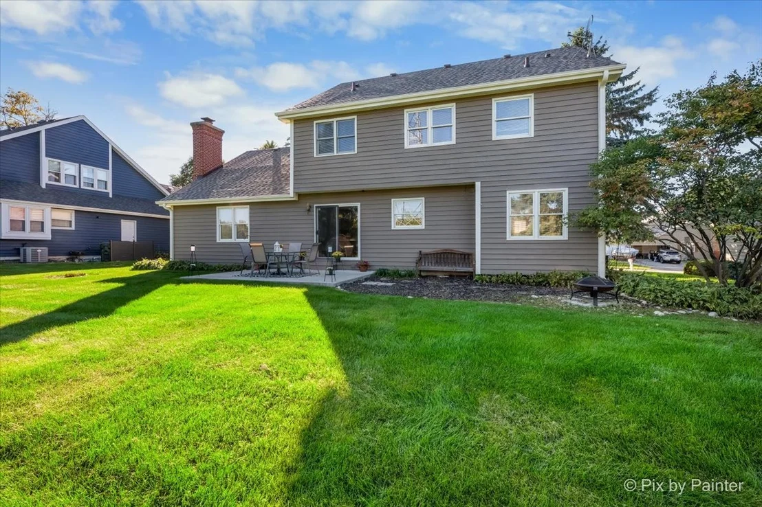 Photo of 765 Crest Drive