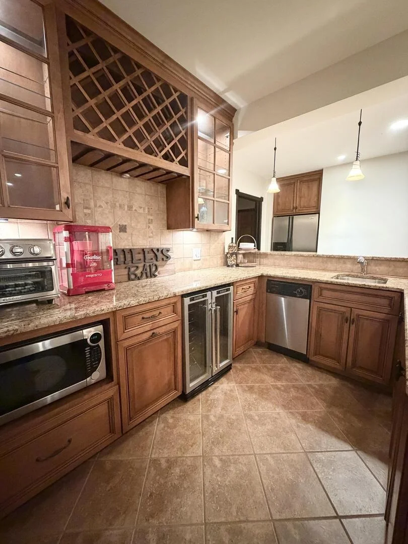 Photo of 822 Waters Edge Drive
