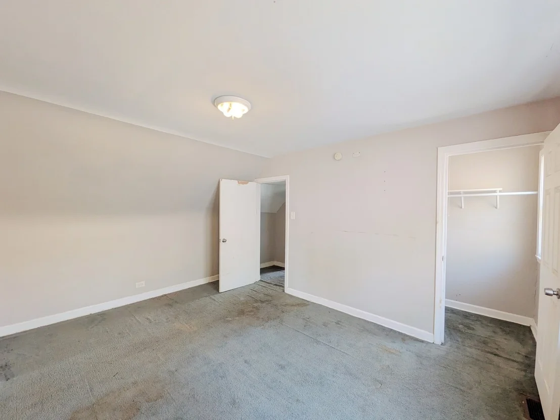 Photo of 215 W 112th Place