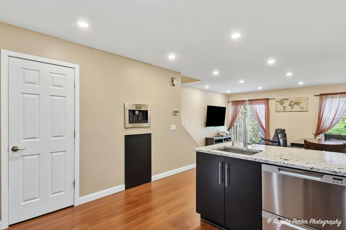 Photo of 949 Ridgefield Lane