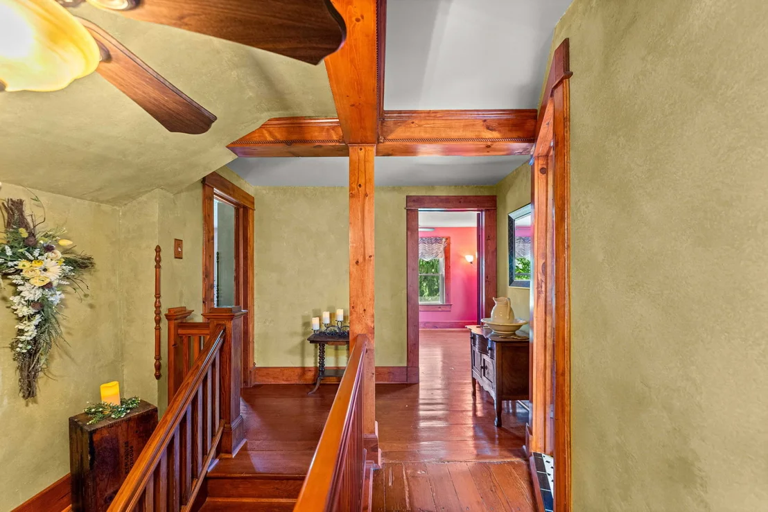 Photo of 1392 RED BRICK Road