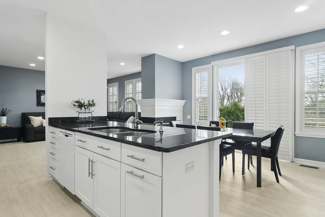 Photo of 2248 Avalon Drive