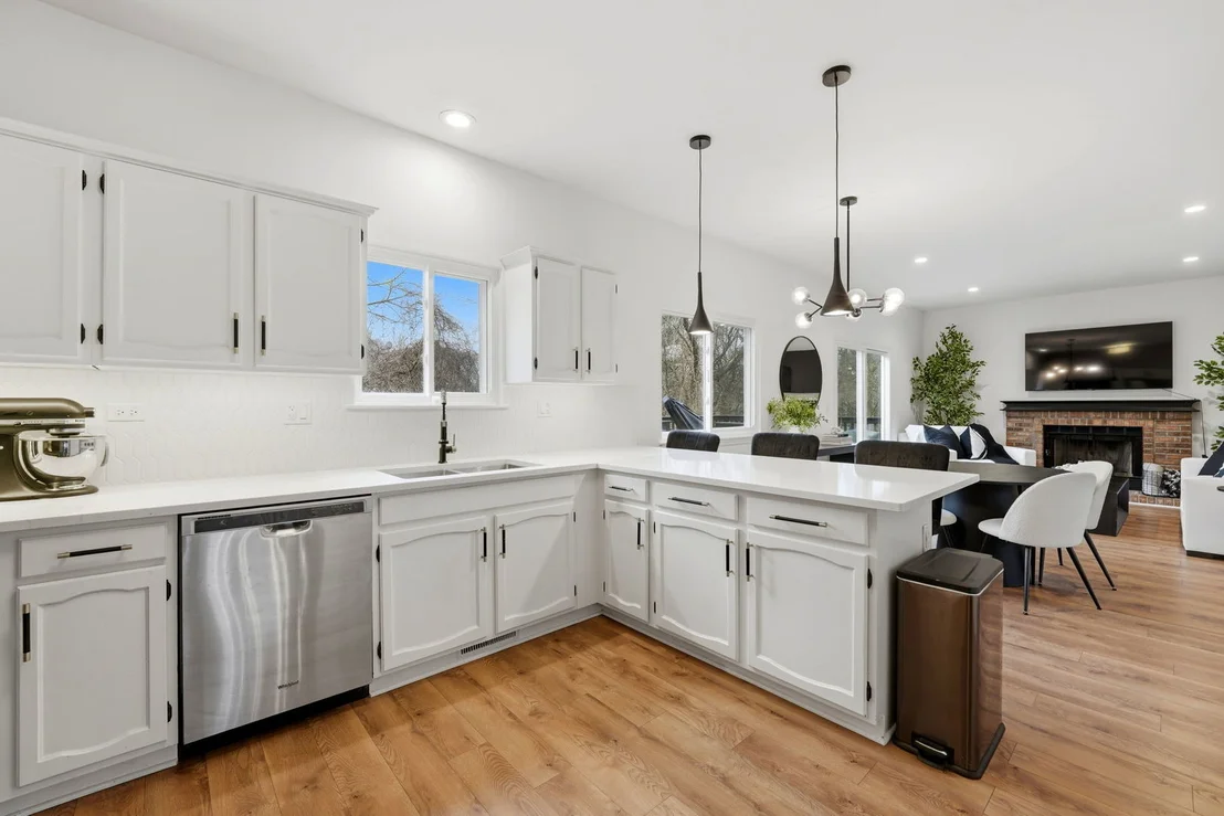 Photo of 830 Longwood Drive