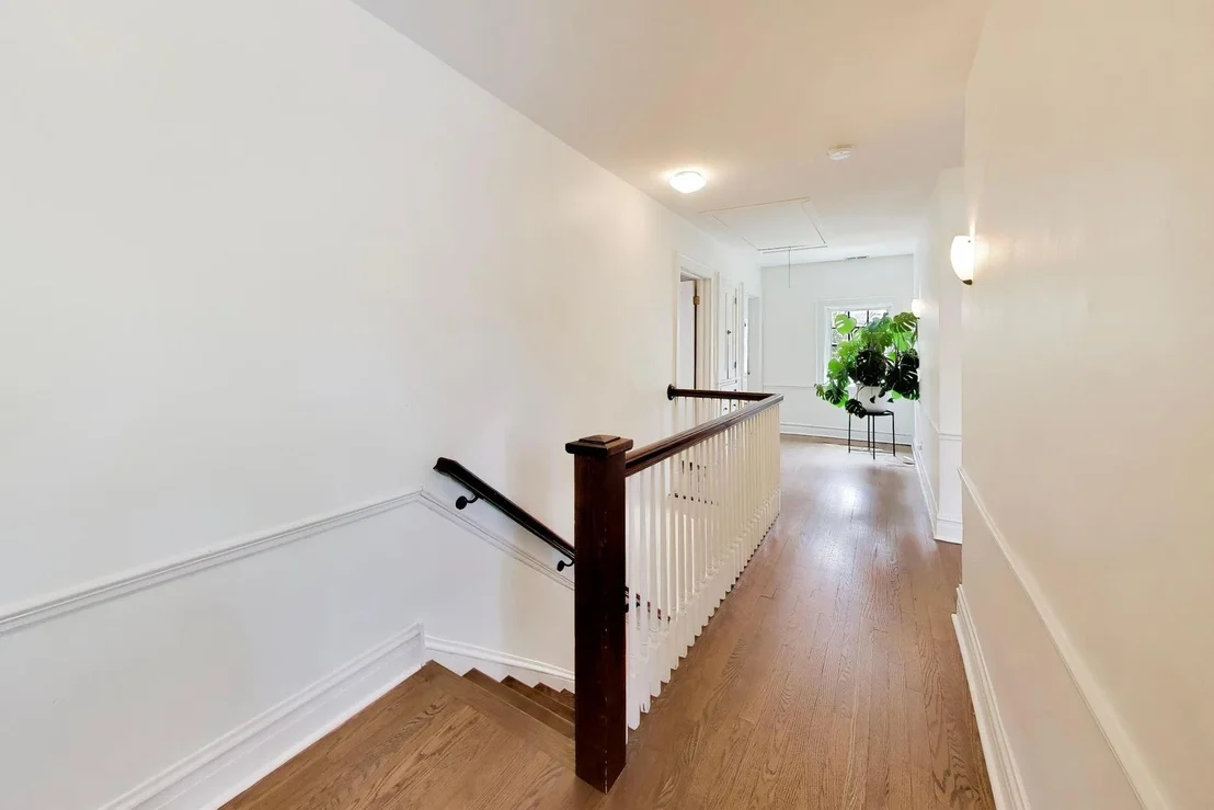 Photo of 1636 Forest Avenue