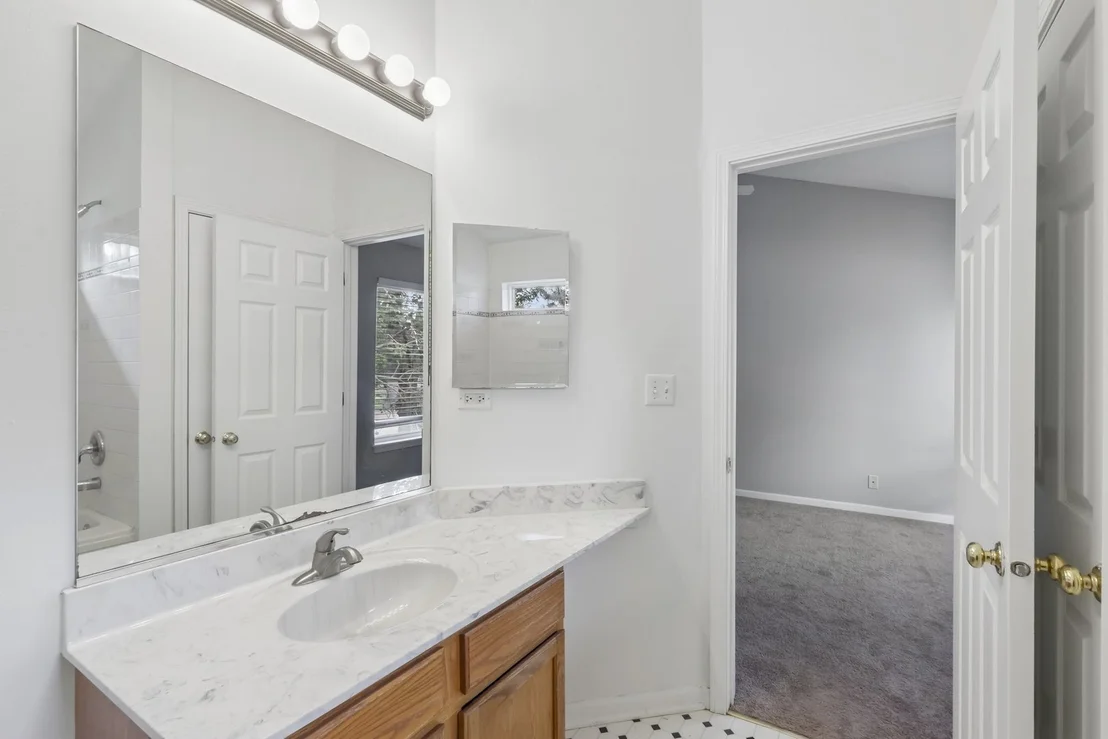 Photo of 2986 Waters Edge Circle