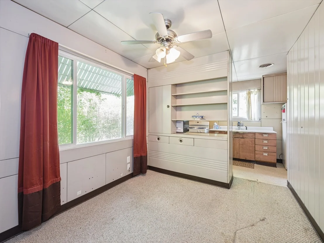 Photo of 3930 Park Avenue