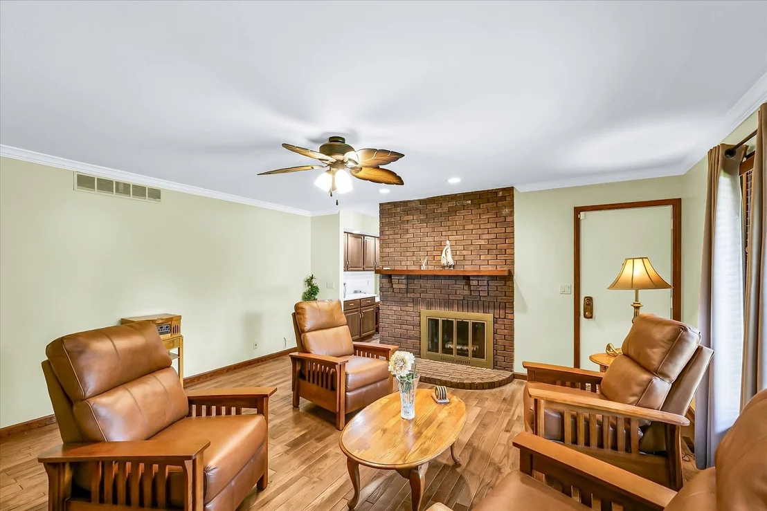 Photo of 4111 Farhills Drive
