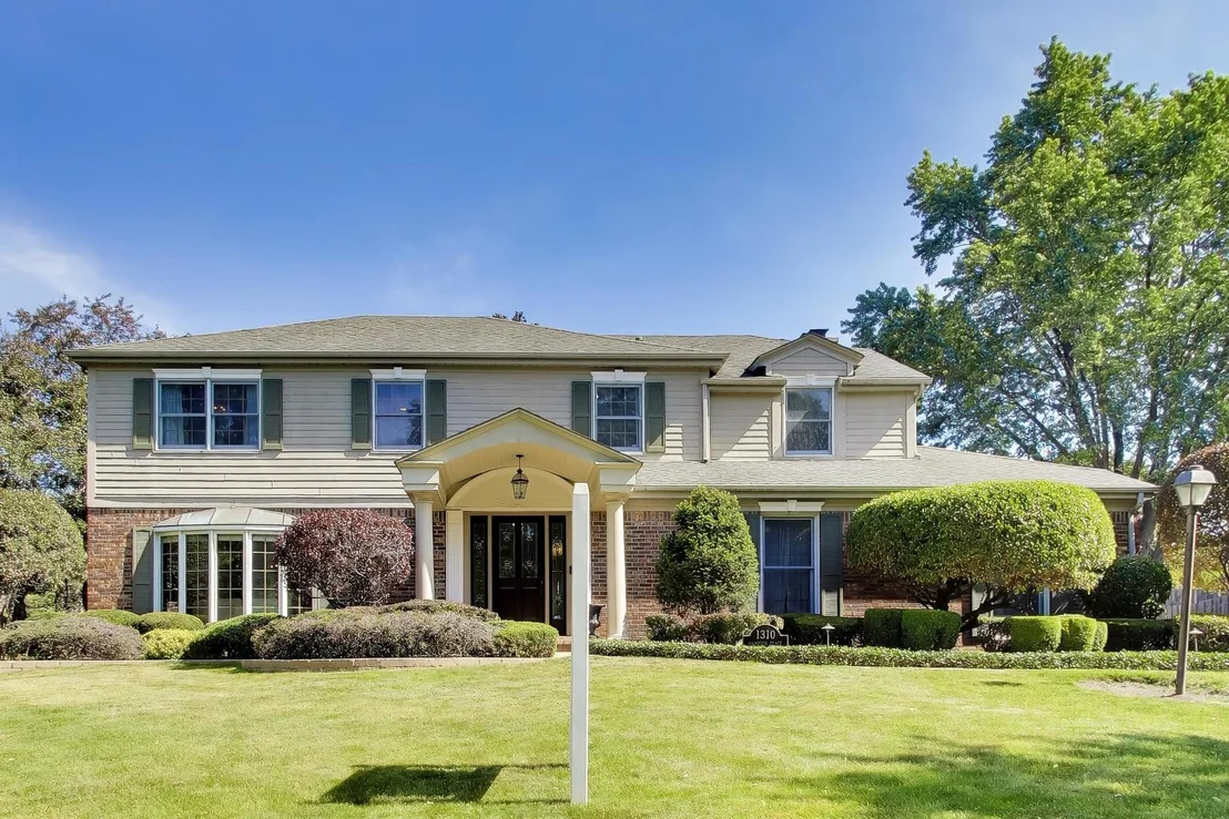 Photo of 1310 W Hampton Place