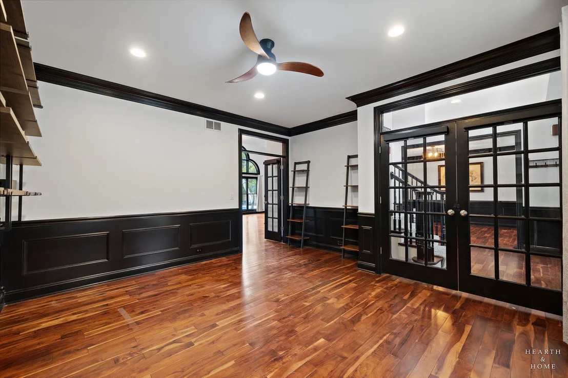 Photo of 5901 Whiting Drive
