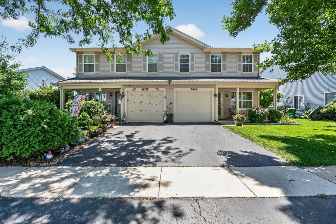 Photo of 21249 W Edison Lane