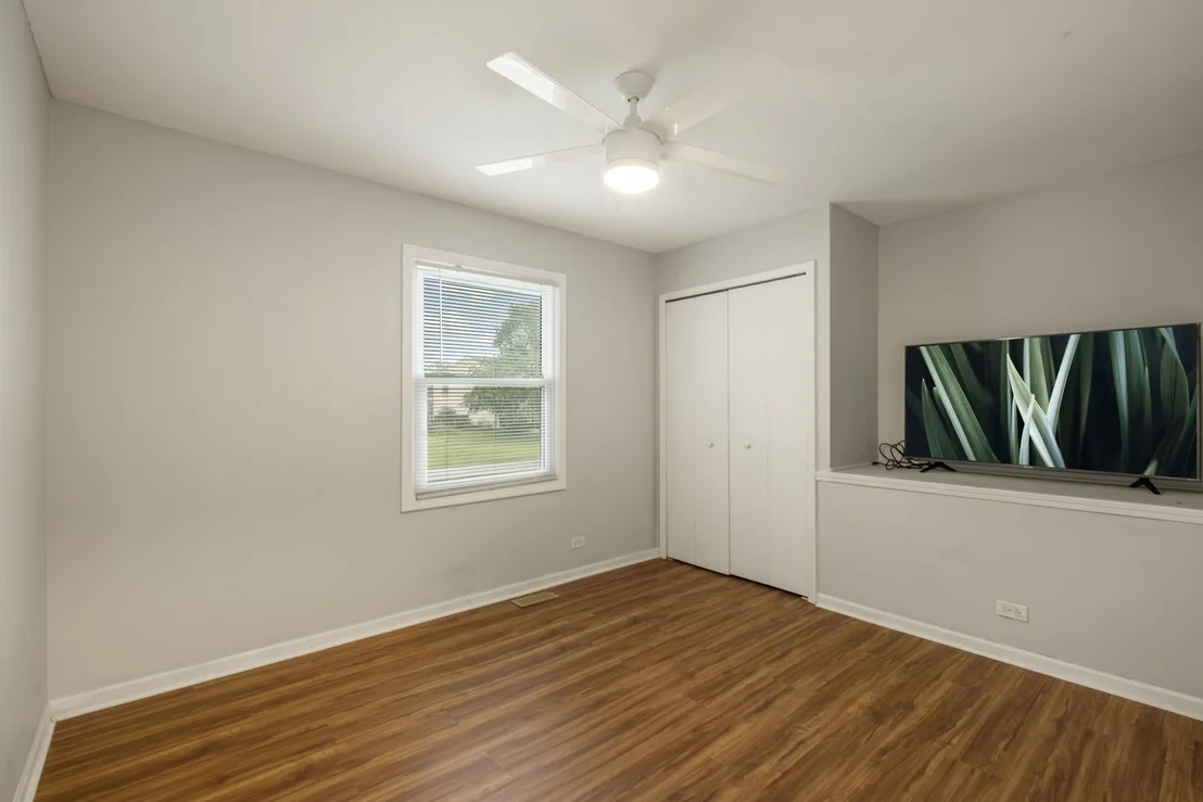 Photo of 944 Carol Lane