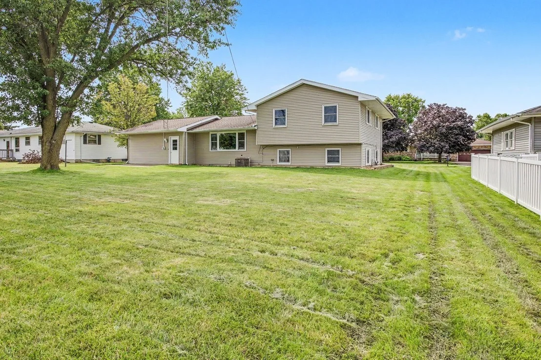 Photo of 10 Imperial Drive