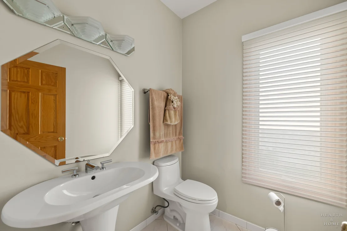 Photo of 1760 W Whispering Court