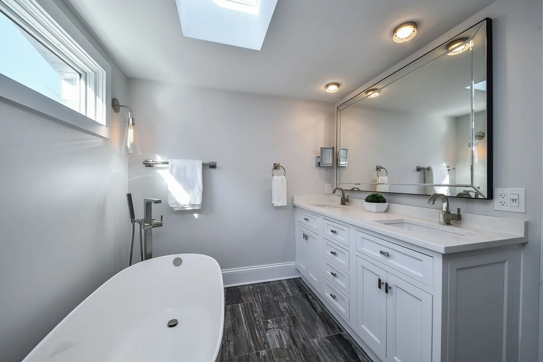 Photo of 312 Douglas Avenue