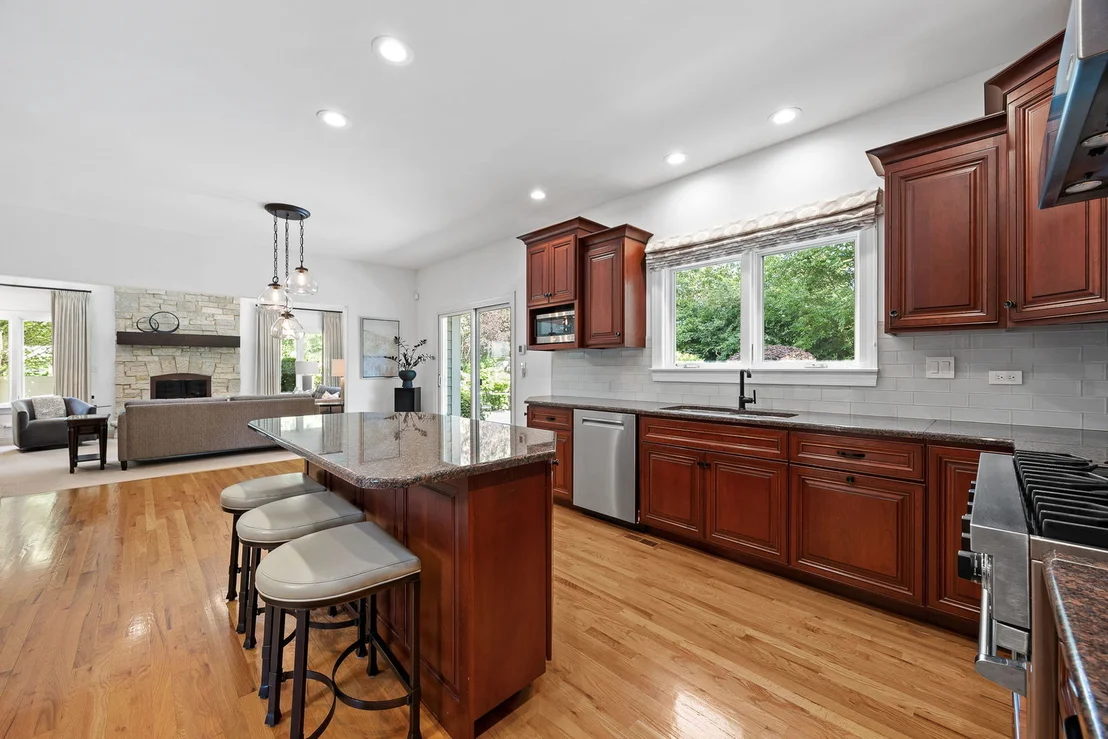 Photo of 331 Brookside Circle