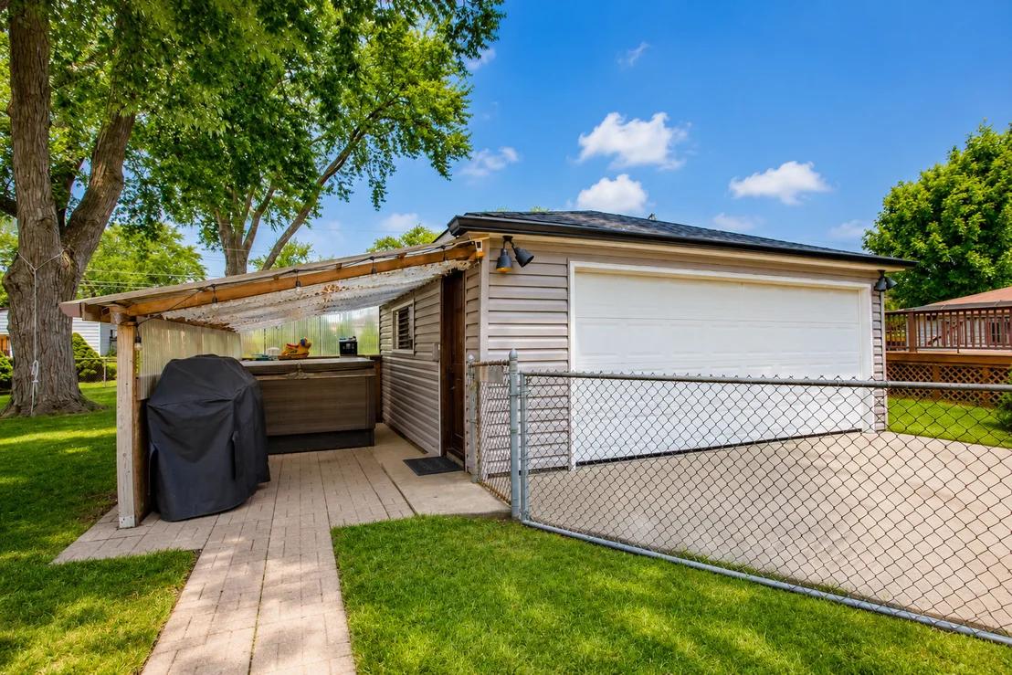 Photo of 1114 S Birch Drive
