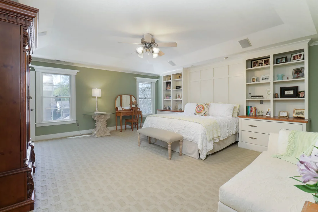 Photo of 1202 Elmwood Road