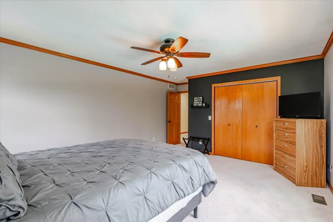 Photo of 9962 Wolf Hill Road