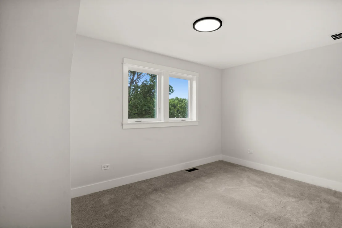 Photo of 790 Wing Street