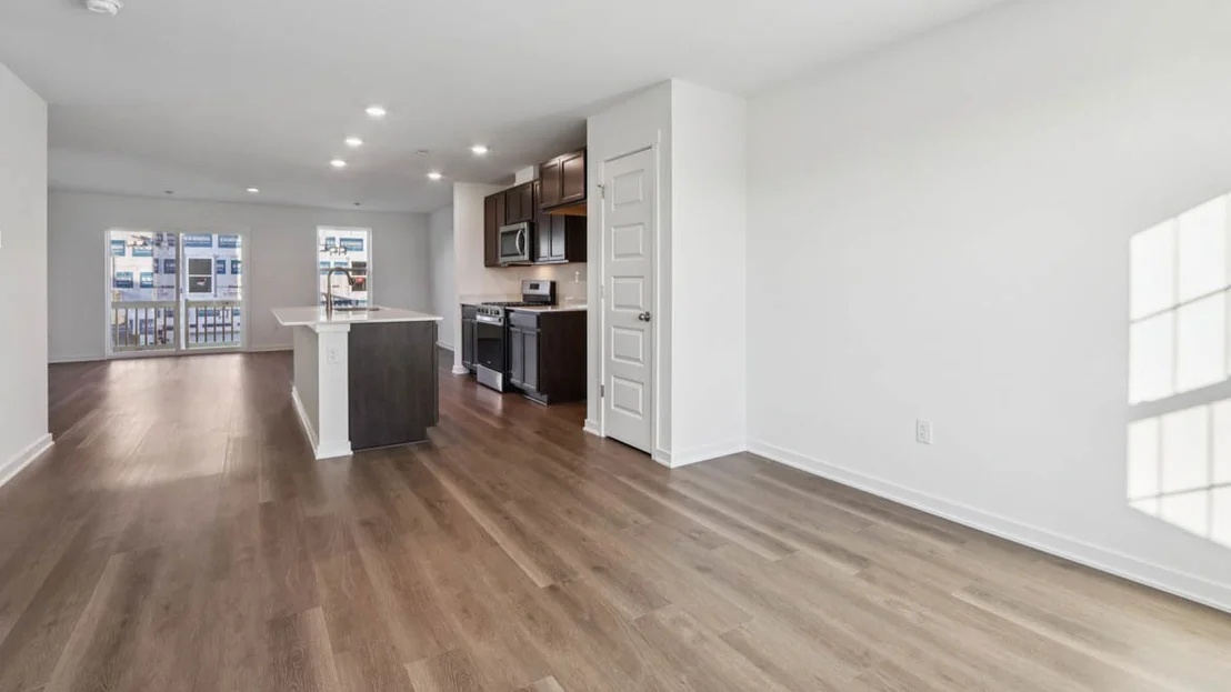 Photo of 1303 Foxglove Drive