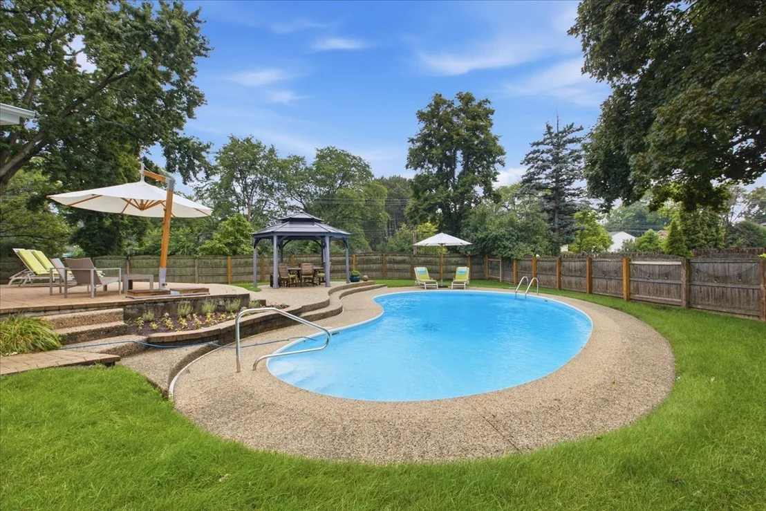 Photo of 1006 Meadowlark Lane